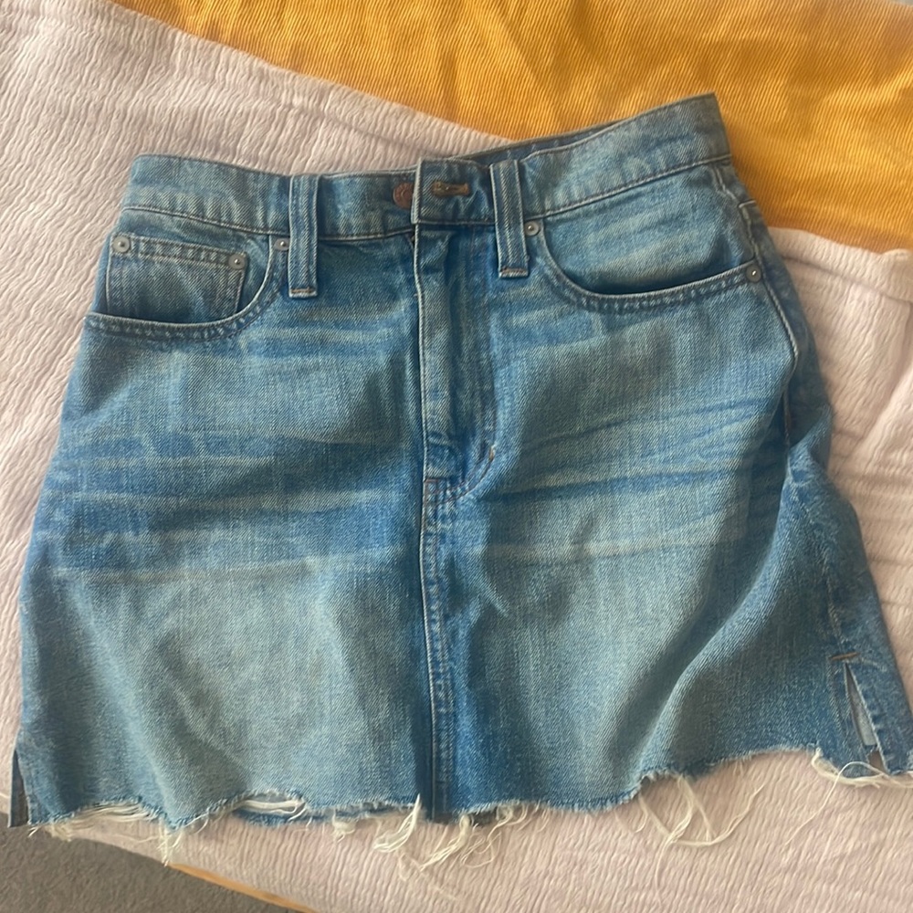 Madewell denim skirt size 25